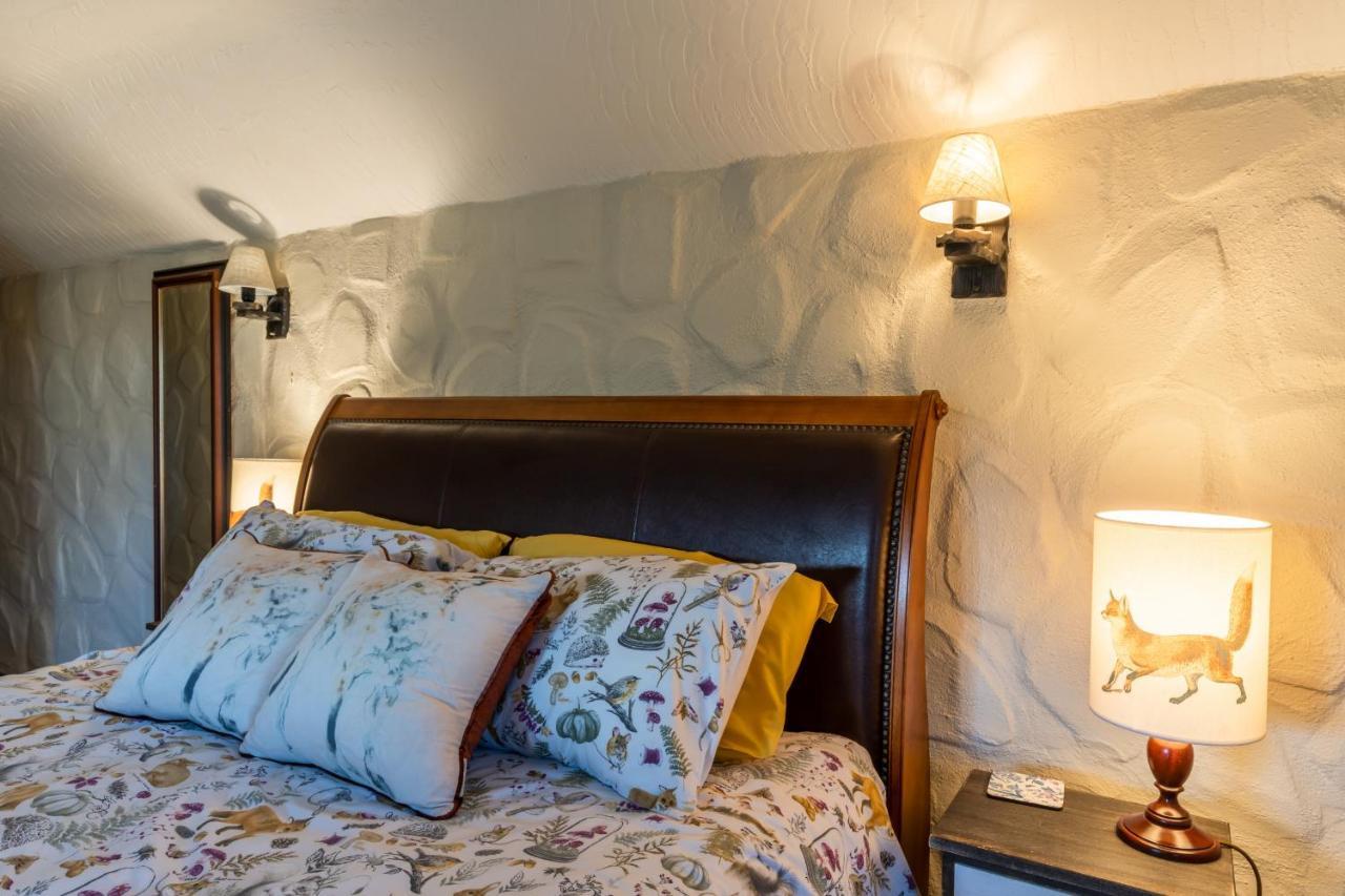 Finest Retreats - The Old Church House Inn Broadhempston Kültér fotó